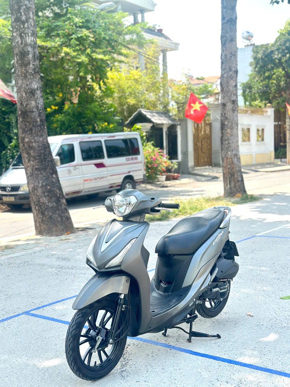 Kymco Hermosa 50 – nhiều tiện ích