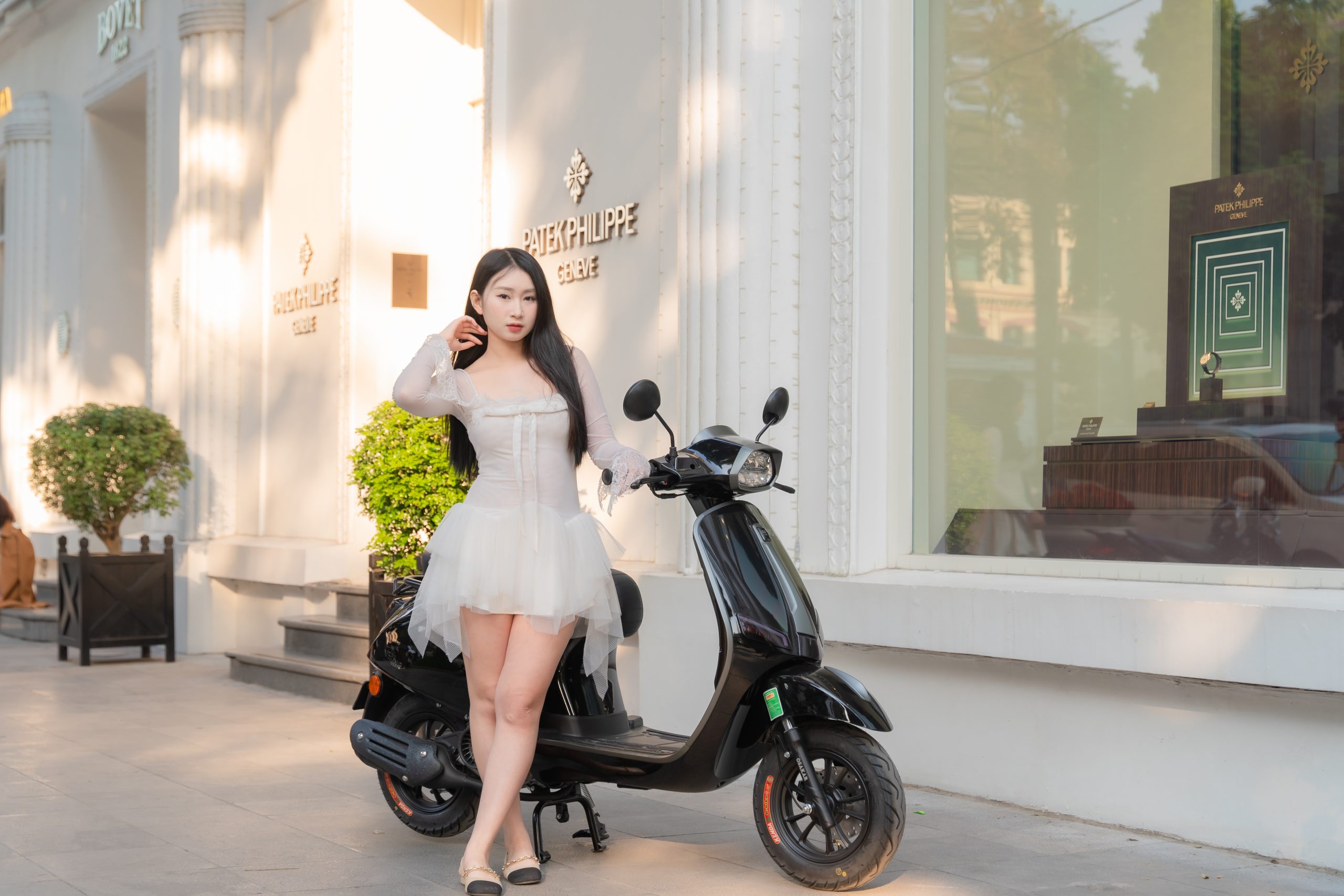 Vì sao xe điện dáng Vespa hợp dân công sở?