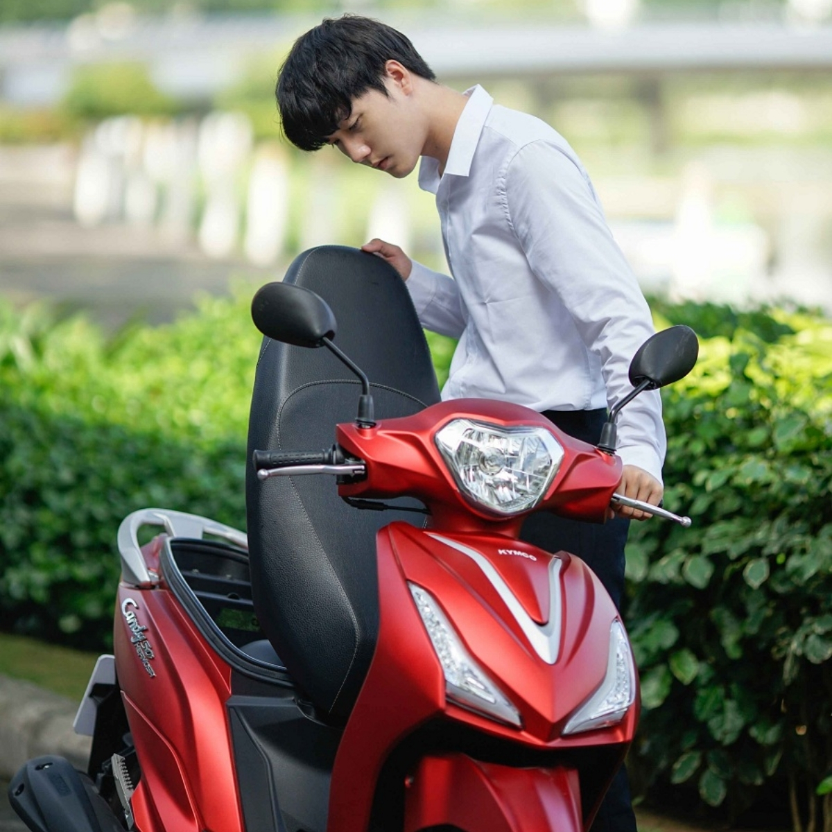 Cách bảo dưỡng xe máy 50cc sau khi đi mưa