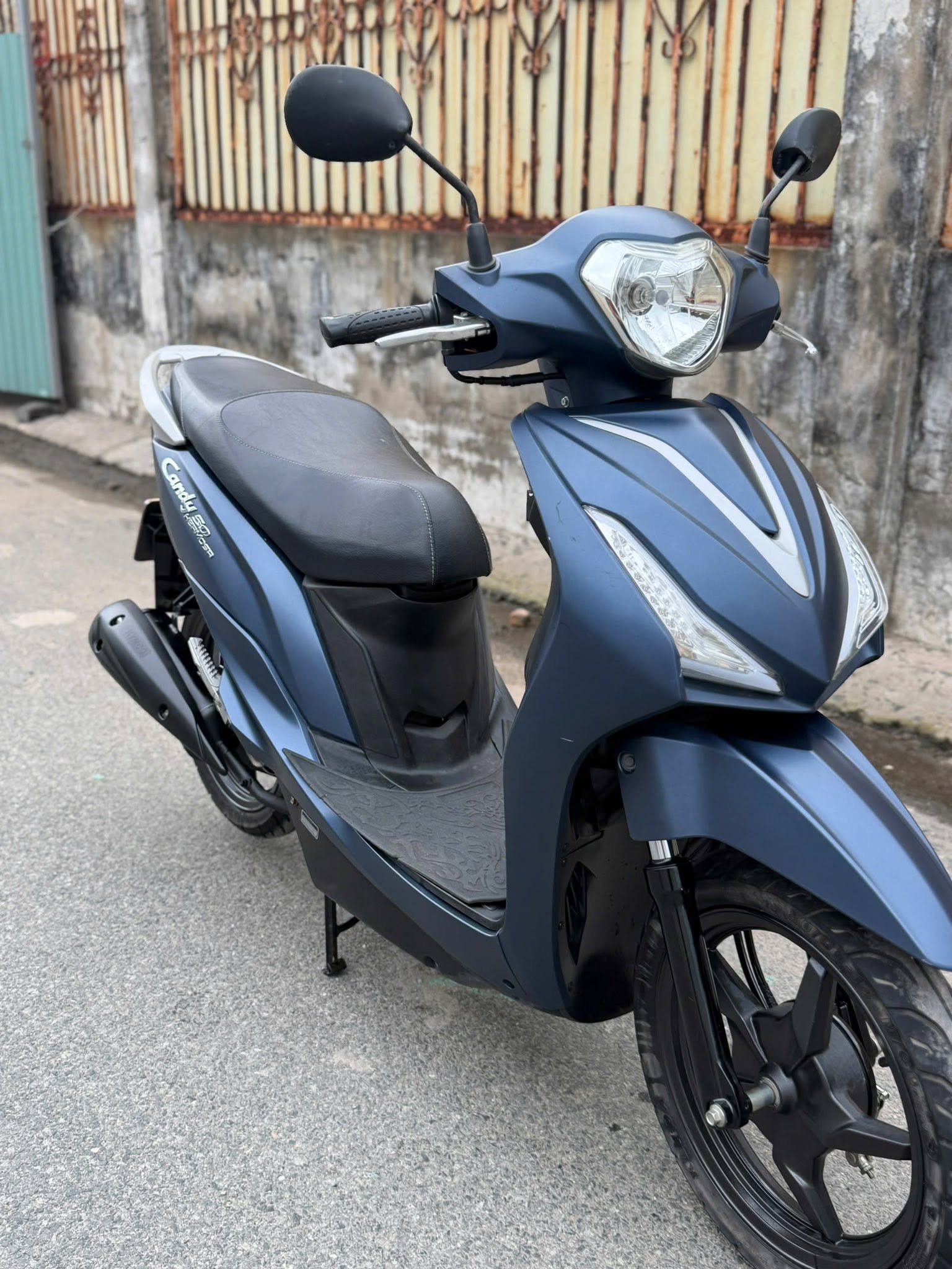 Động cơ Vision 50cc phù hợp đi học, đi chơi