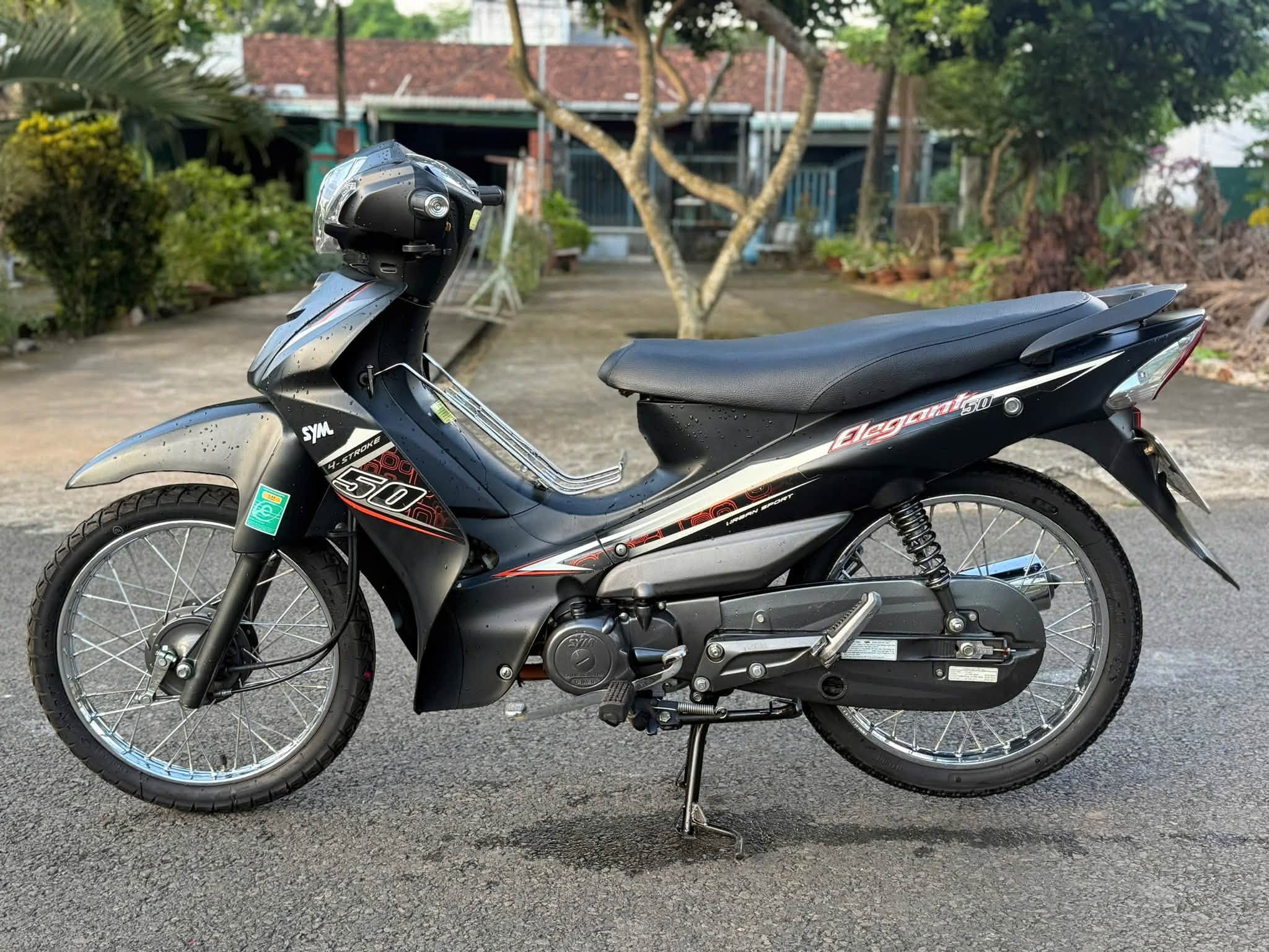 Phanh, giảm xóc và cốp xe có gì đáng chú ý?